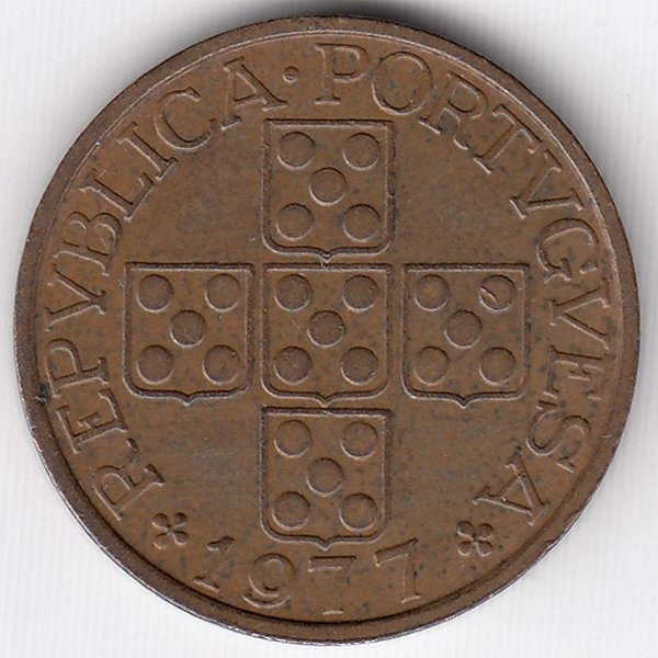 Португалия 50 сентаво 1977 год